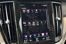 Musta Volvo V60 Cross Country 2022 kuva 25.