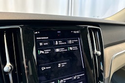 Musta Volvo V60 Cross Country 2022 kuva 27.