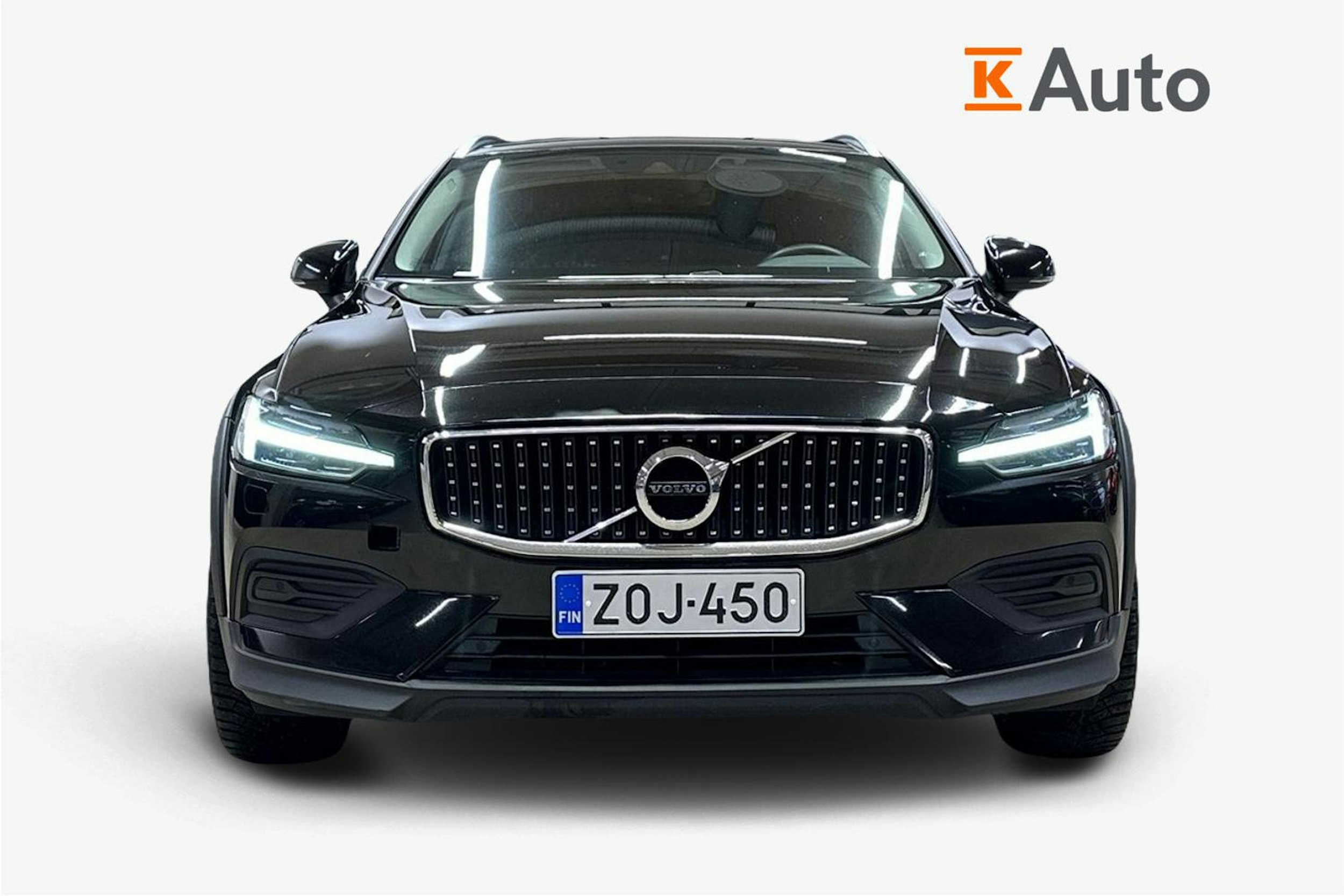 musta Volvo V60 Cross Country 2022 kuva 4.