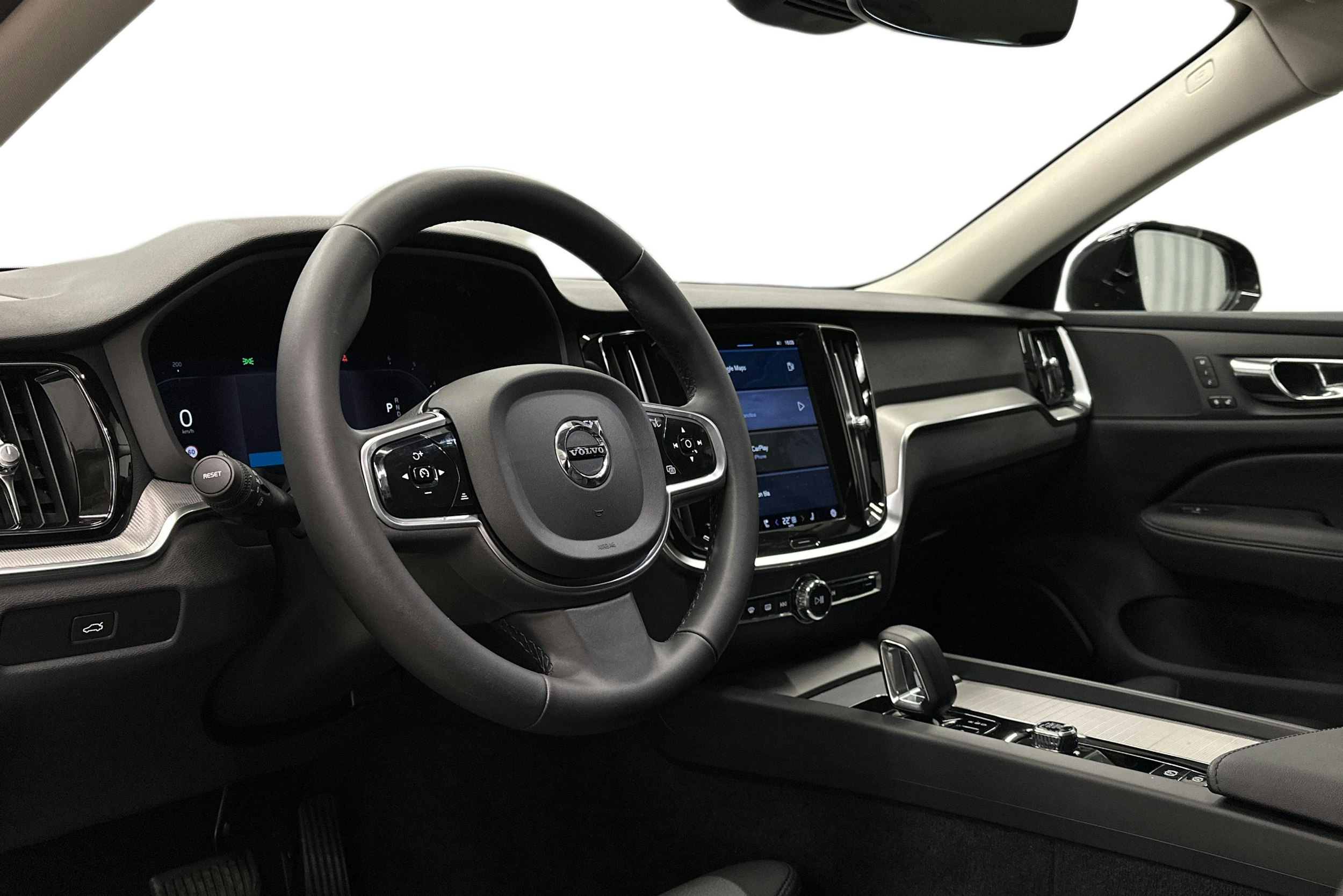 Volvo V60 Cross Country 2023 kuva 7.