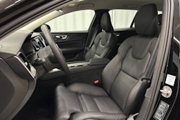 Volvo V60 Cross Country 2023 kuva 17.