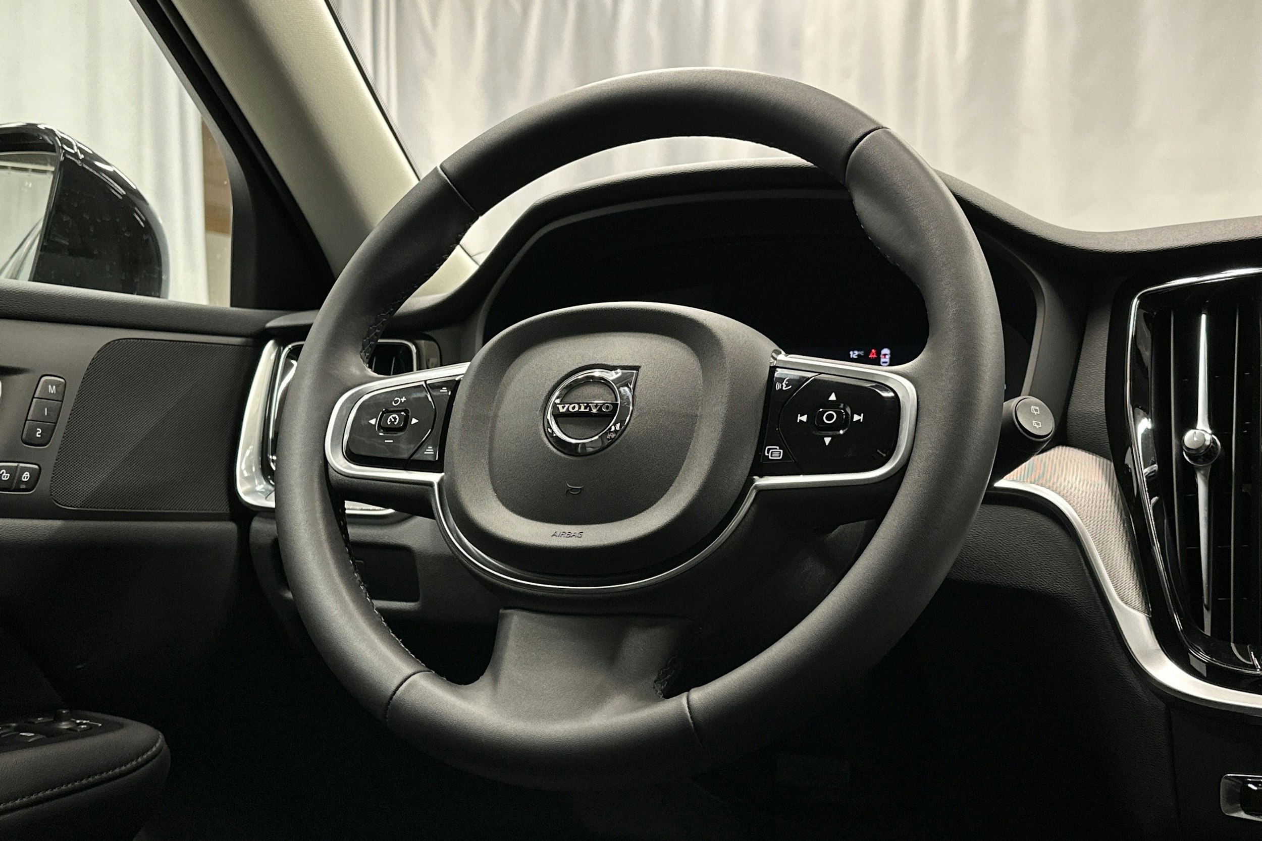 Volvo V60 Cross Country 2023 kuva 22.