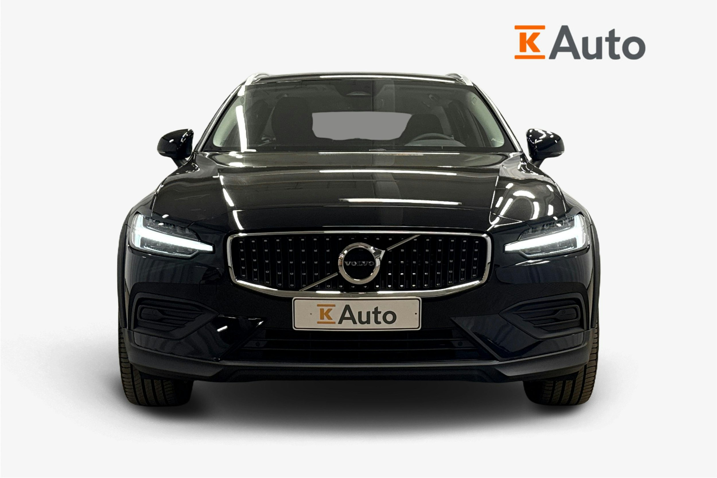 musta Volvo V60 Cross Country 2023 kuva 5.