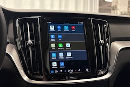 musta Volvo V60 Cross Country 2023 kuva 21.