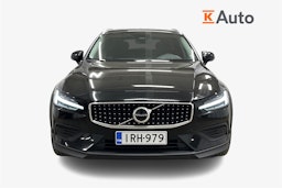 musta Volvo V60 Cross Country 2023 kuva 4.