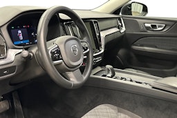 musta Volvo V60 Cross Country 2023 kuva 6.