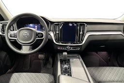 musta Volvo V60 Cross Country 2023 kuva 7.