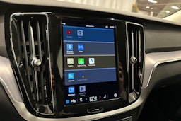 musta Volvo V60 Cross Country 2023 kuva 16.