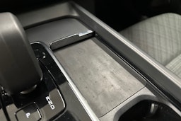 musta Volvo V60 Cross Country 2023 kuva 20.