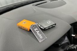 musta Volvo V60 Cross Country 2023 kuva 26.
