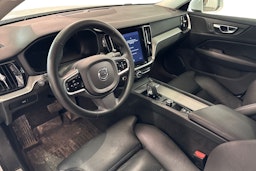 valkoinen Volvo V60 Cross Country 2023 kuva 3.