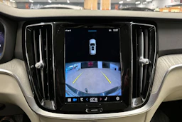 musta Volvo V60 Cross Country 2023 kuva 17.