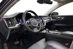 harmaa Volvo V60 Cross Country 2023 kuva 6.