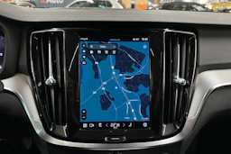 harmaa Volvo V60 Cross Country 2023 kuva 19.