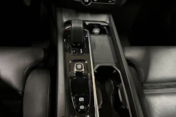 harmaa Volvo V60 Cross Country 2023 kuva 22.