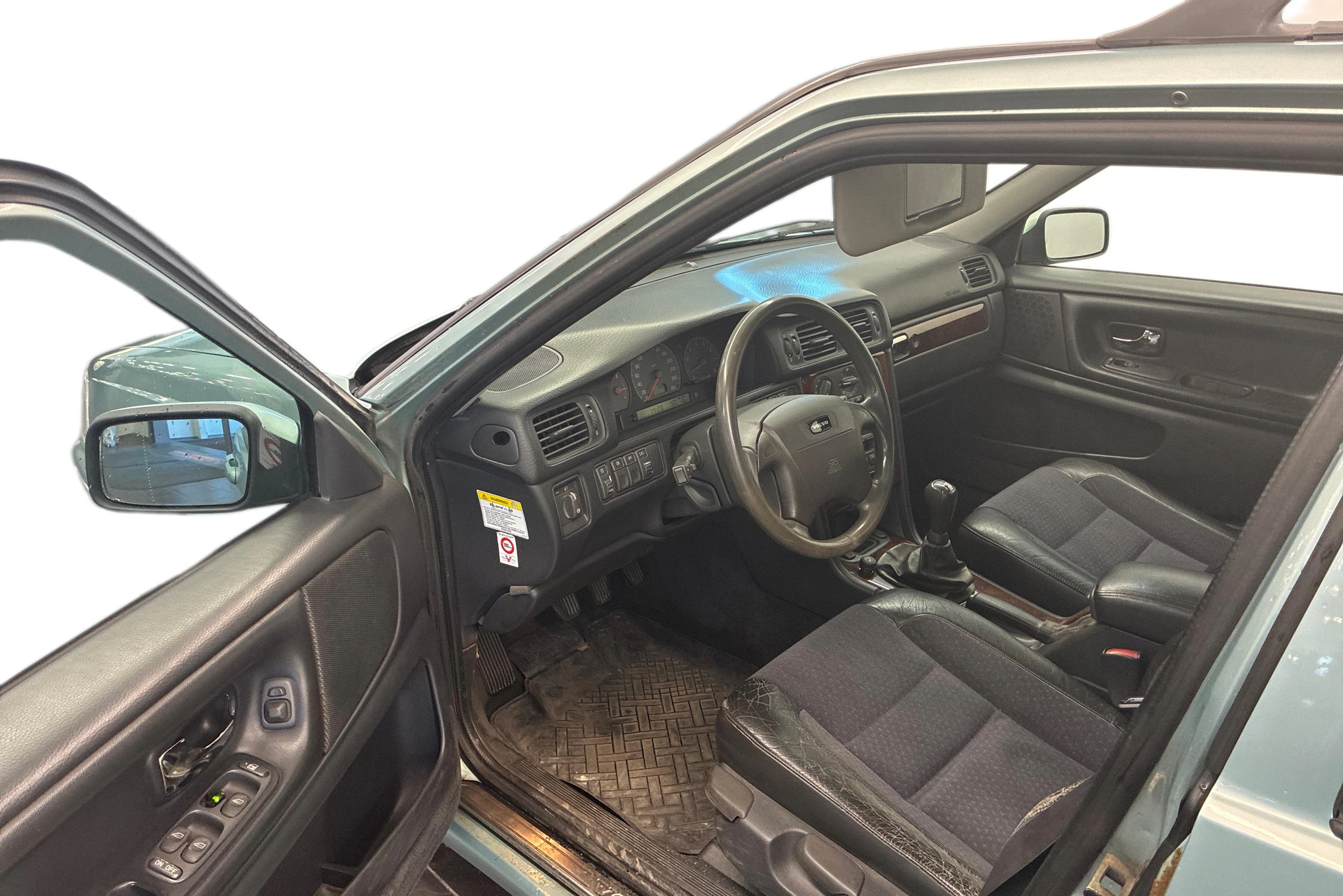 turkoosi Volvo V70 1997 kuva 6.