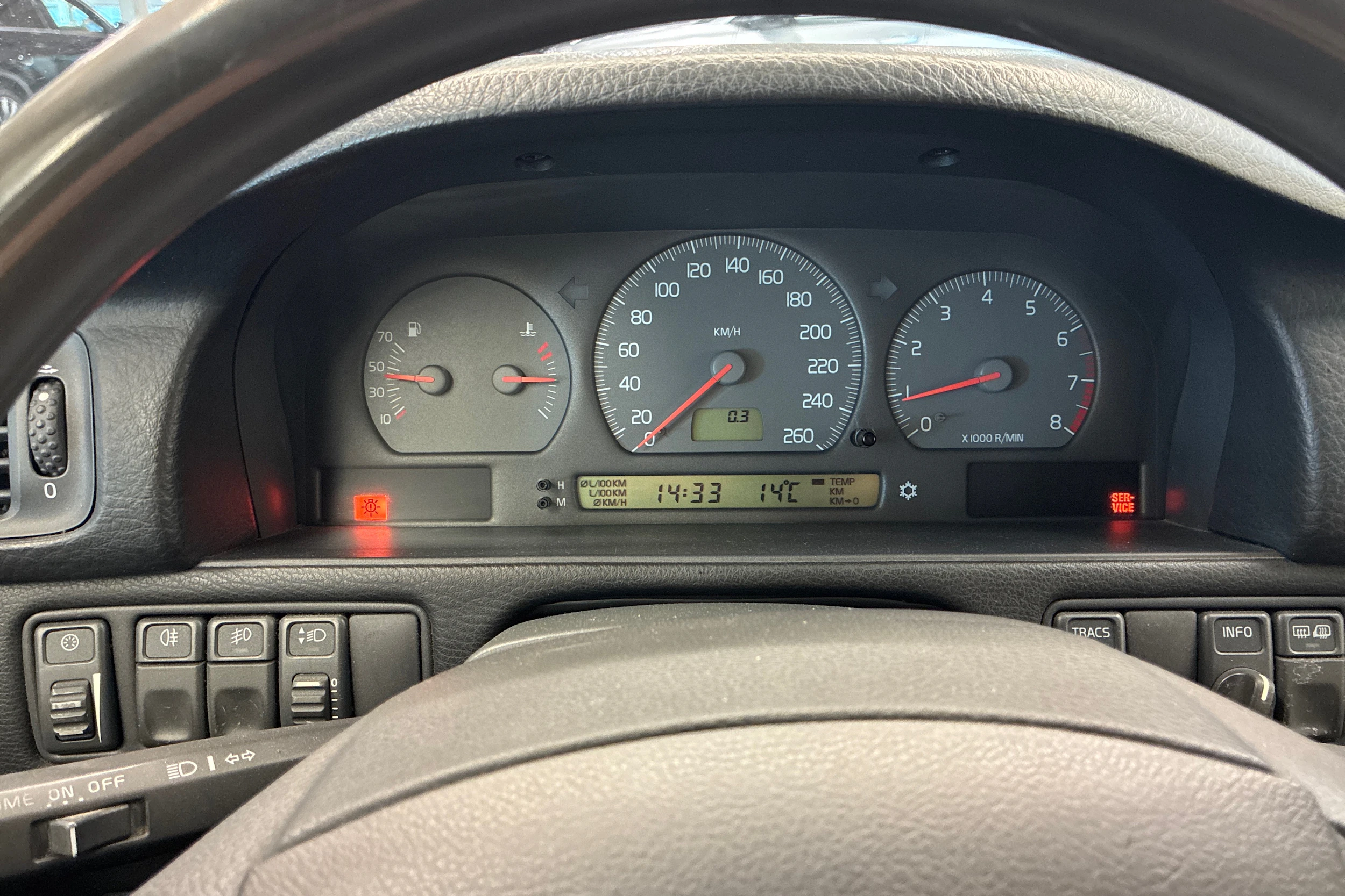 turkoosi Volvo V70 1997 kuva 28.