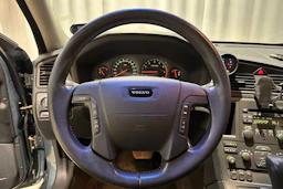harmaa Volvo V70 2001 kuva 15.