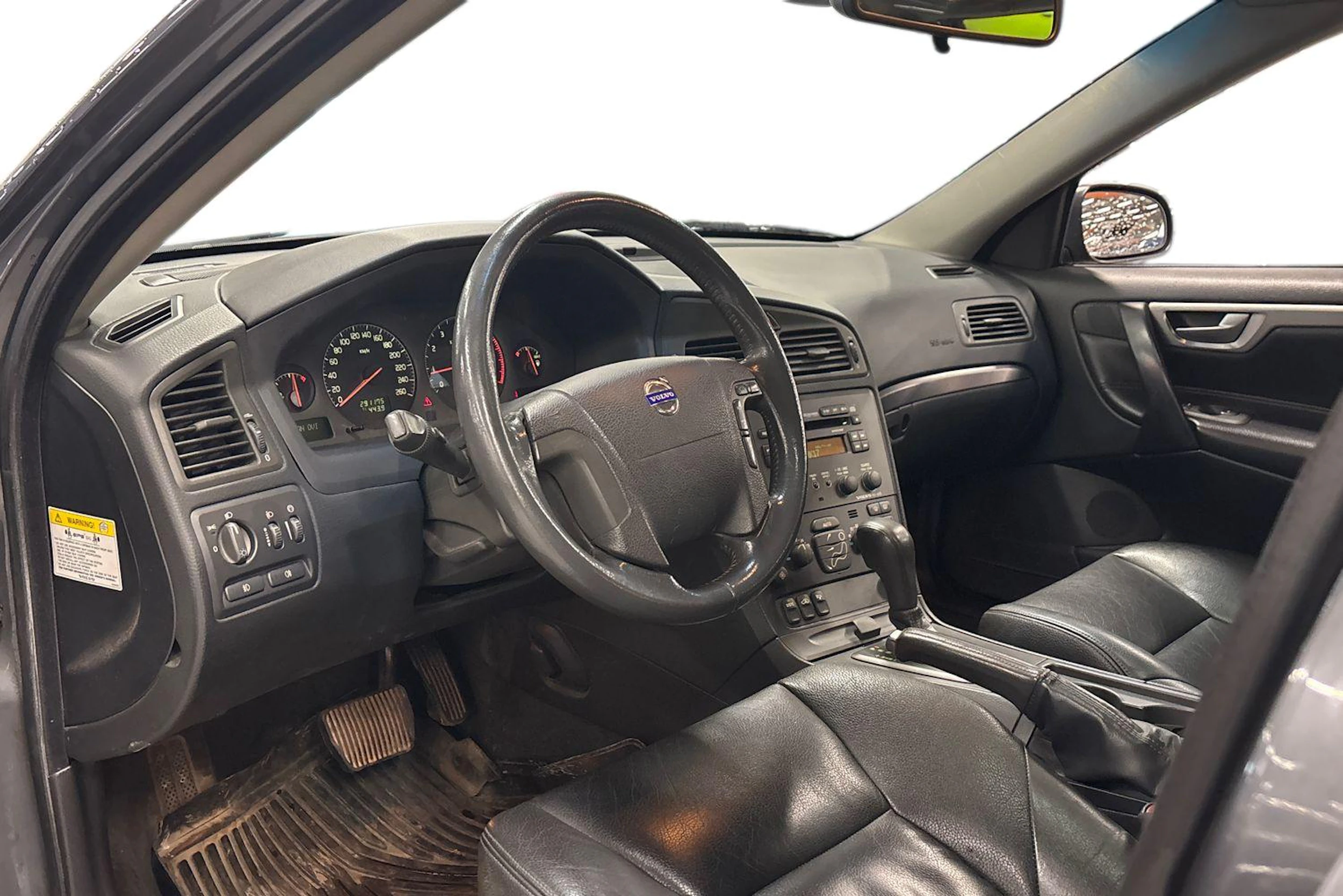 harmaa Volvo V70 2003 kuva 3.