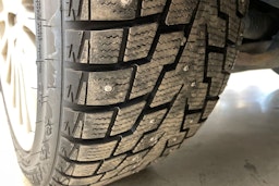 sininen Volvo V70 2005 kuva 13.