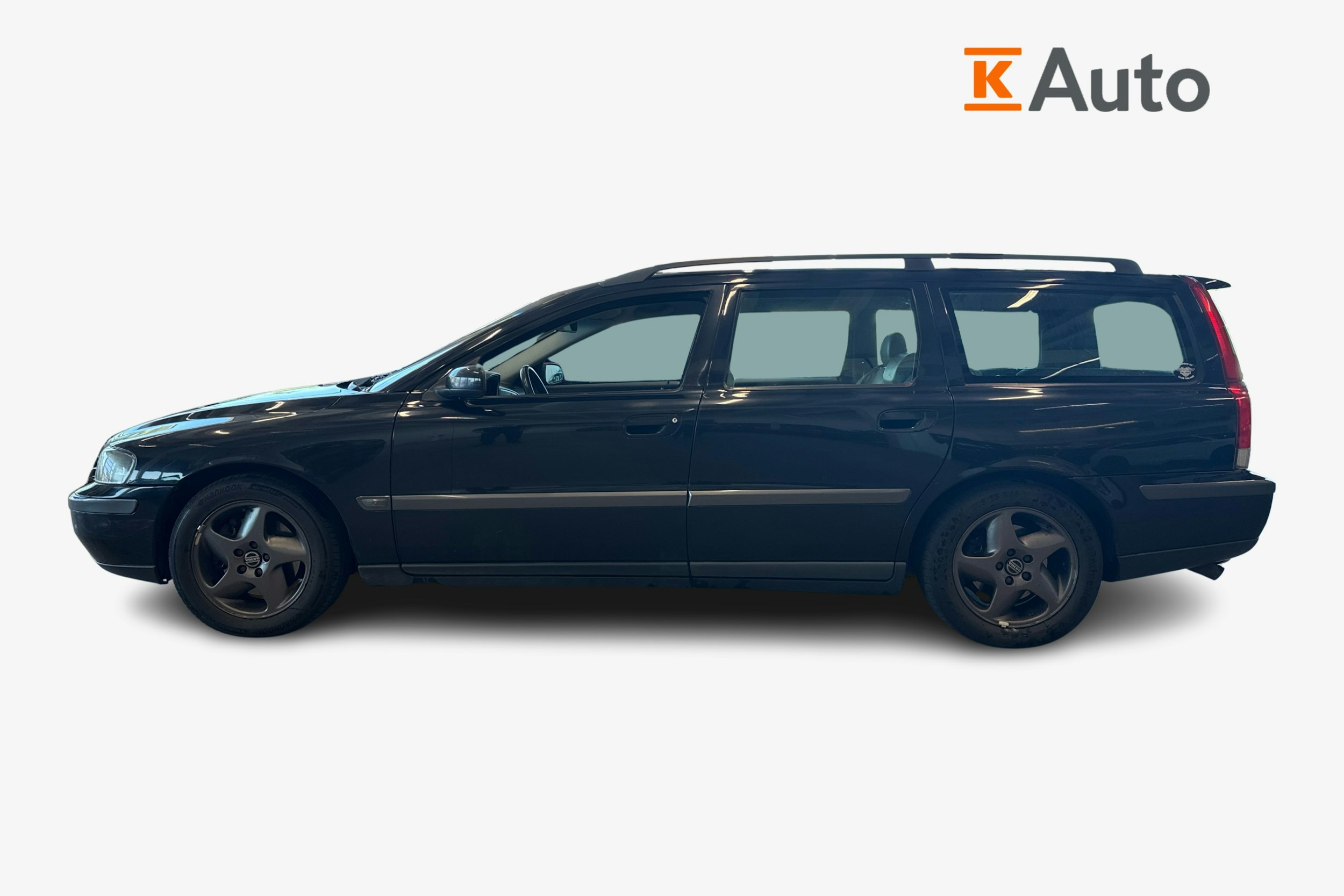 Musta Volvo V70 2004 kuva 5.