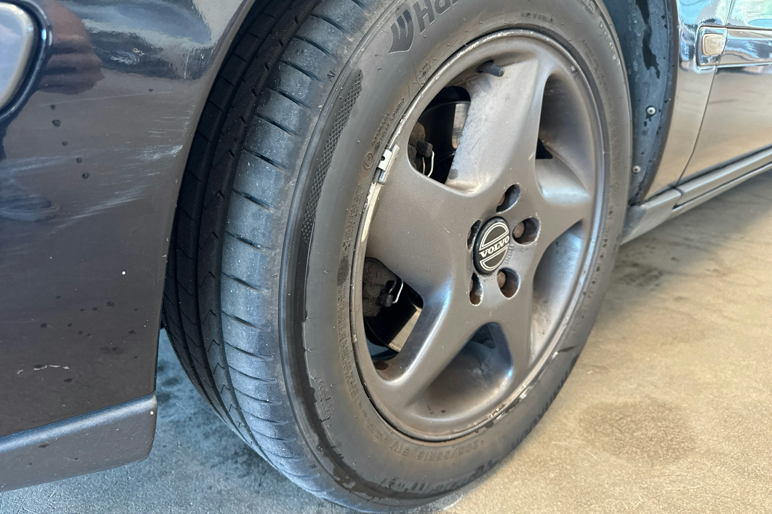 Musta Volvo V70 2004 kuva 10.