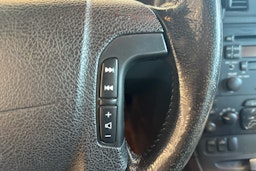 Musta Volvo V70 2004 kuva 13.