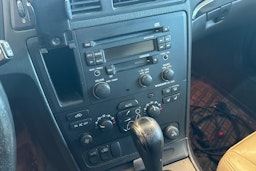 Musta Volvo V70 2004 kuva 14.
