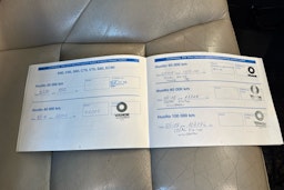 Musta Volvo V70 2004 kuva 18.