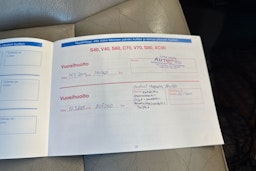 Musta Volvo V70 2004 kuva 20.