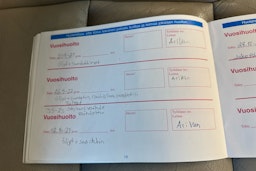 Musta Volvo V70 2004 kuva 23.