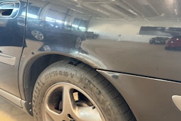 Musta Volvo V70 2004 kuva 26.