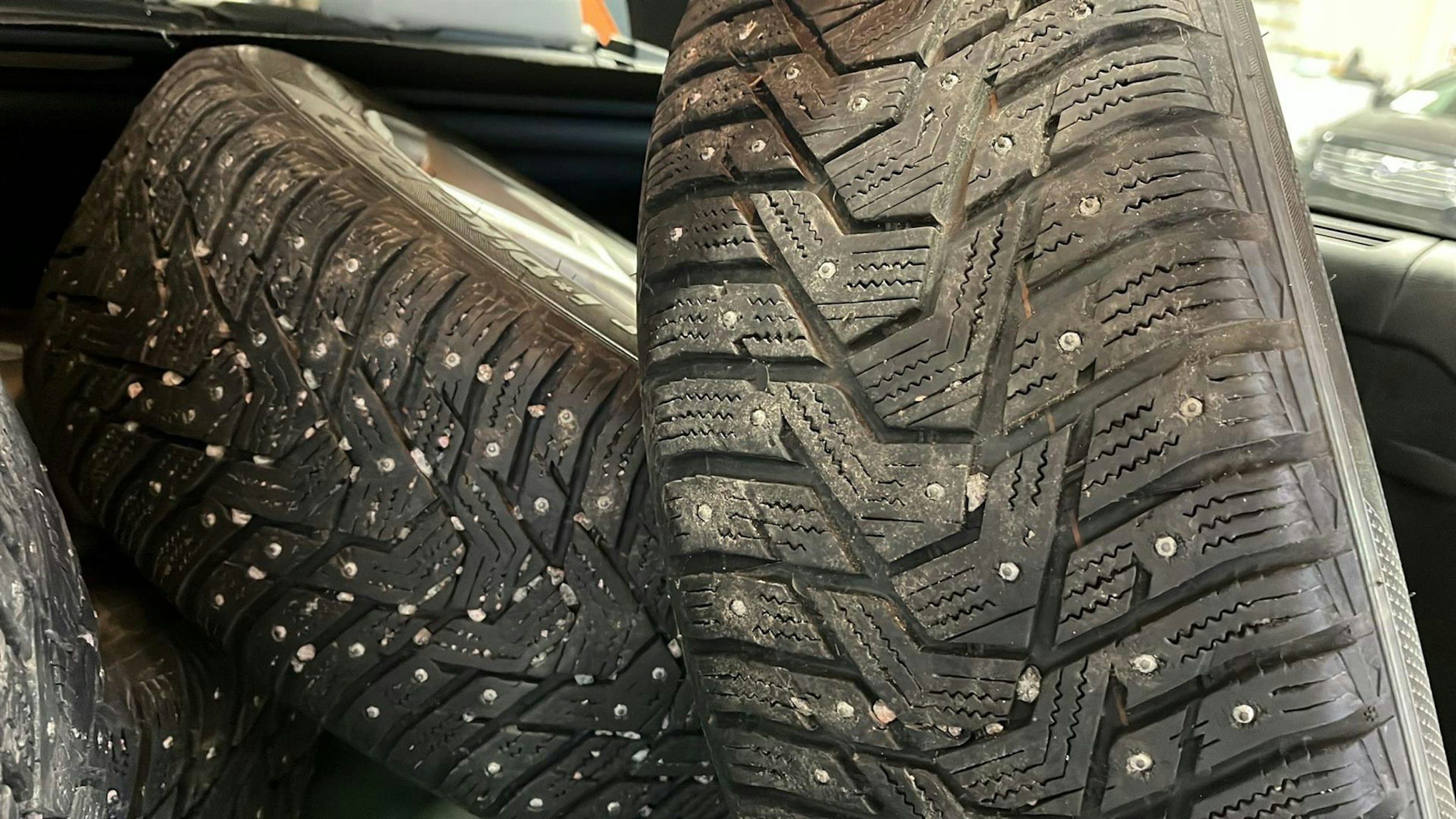 musta Volvo V70 2004 kuva 33.