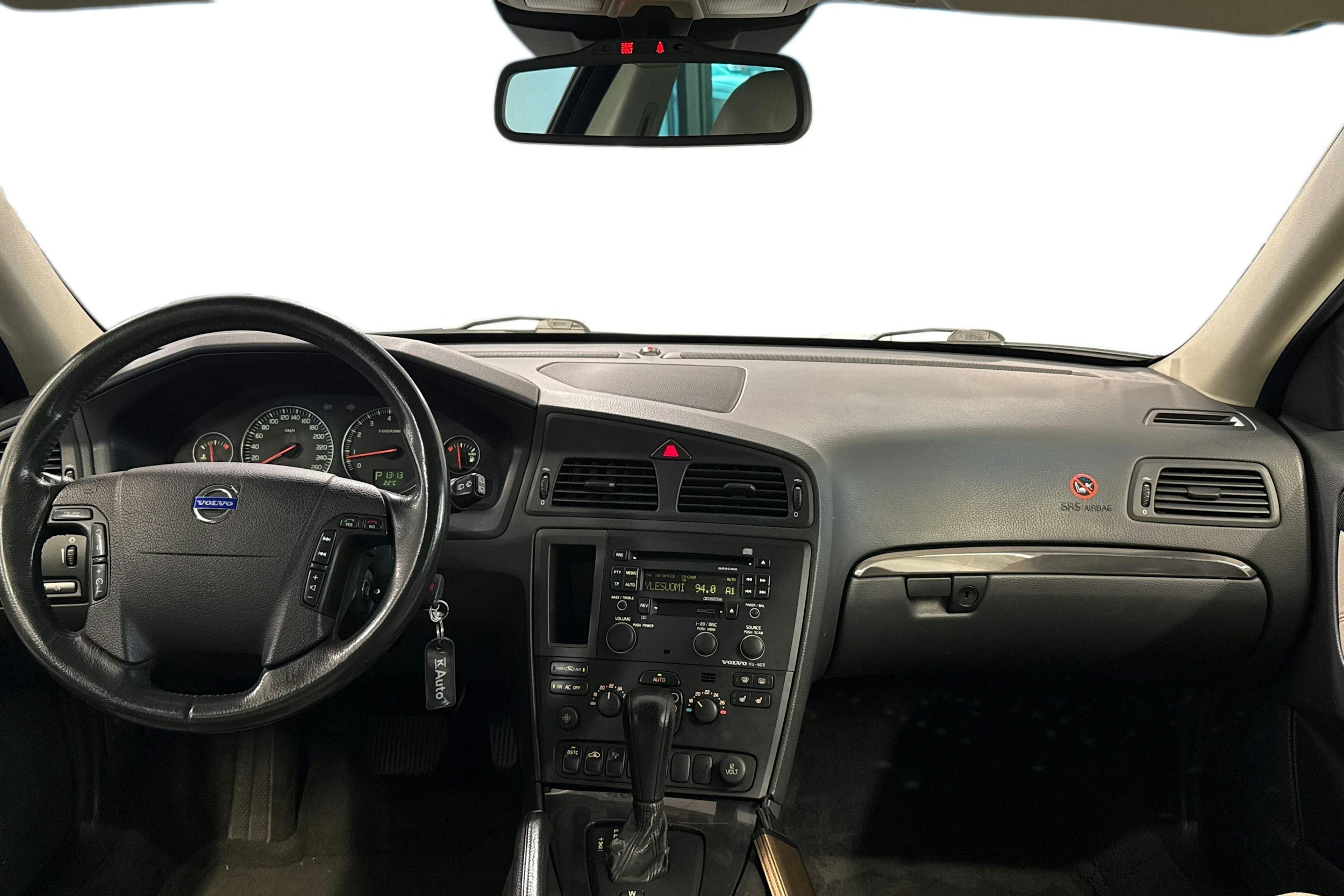 musta Volvo V70 2004 kuva 9.