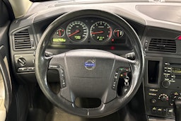 musta Volvo V70 2004 kuva 14.