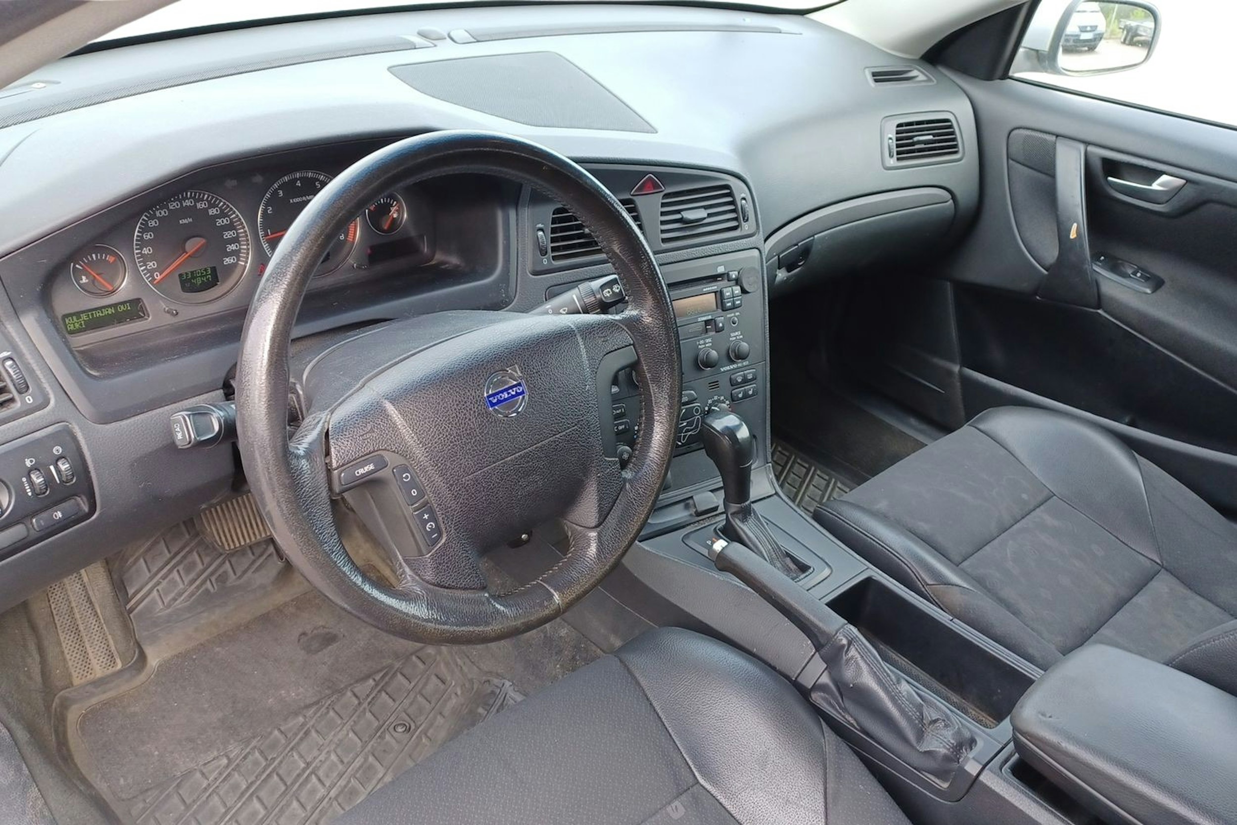 Hopea Volvo V70 2004 kuva 7.