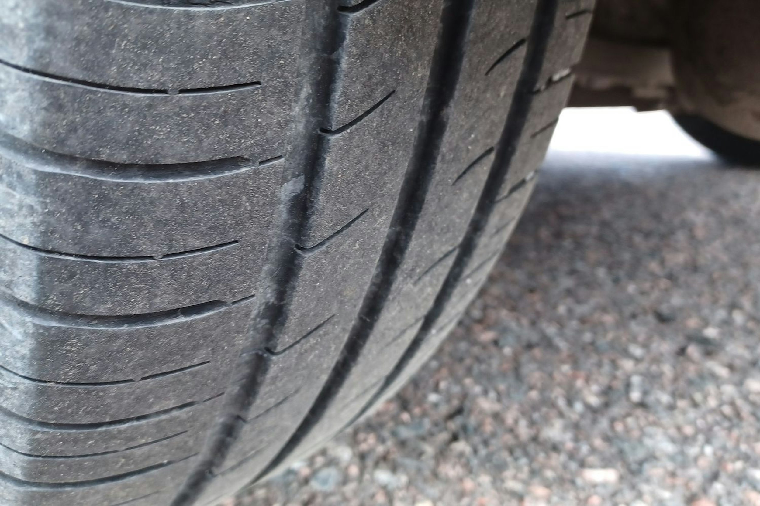Hopea Volvo V70 2004 kuva 13.
