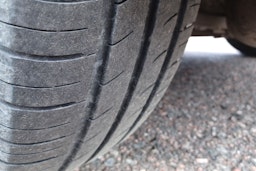 Hopea Volvo V70 2004 kuva 13.