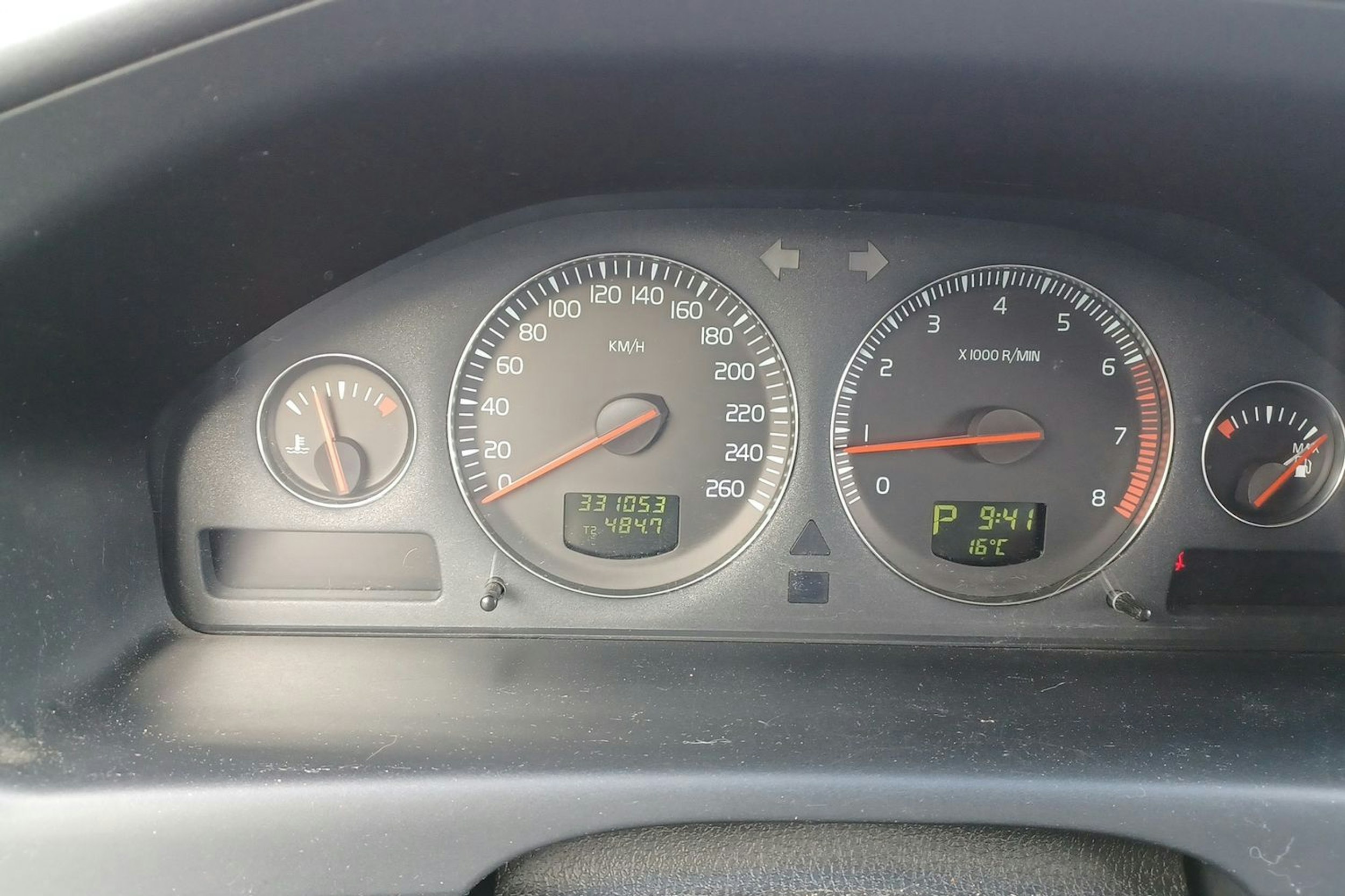 Hopea Volvo V70 2004 kuva 21.