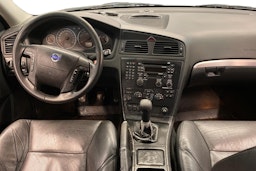 harmaa Volvo V70 2004 kuva 7.