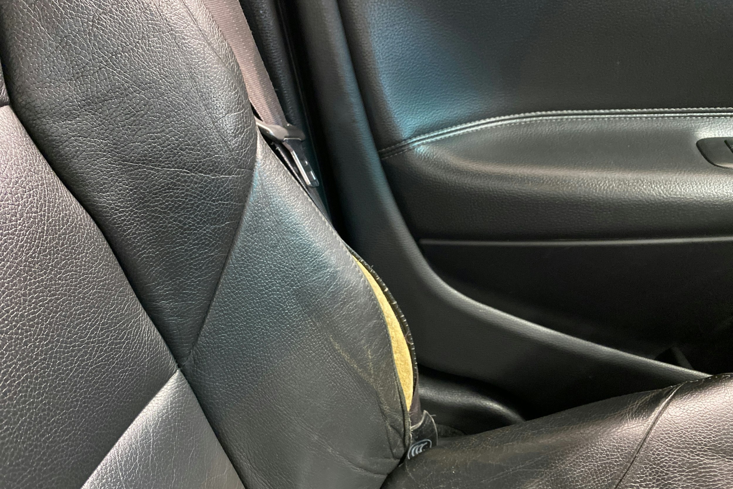 harmaa Volvo V70 2004 kuva 14.