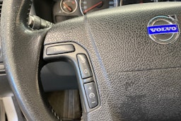 harmaa Volvo V70 2004 kuva 22.