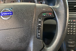 harmaa Volvo V70 2004 kuva 23.