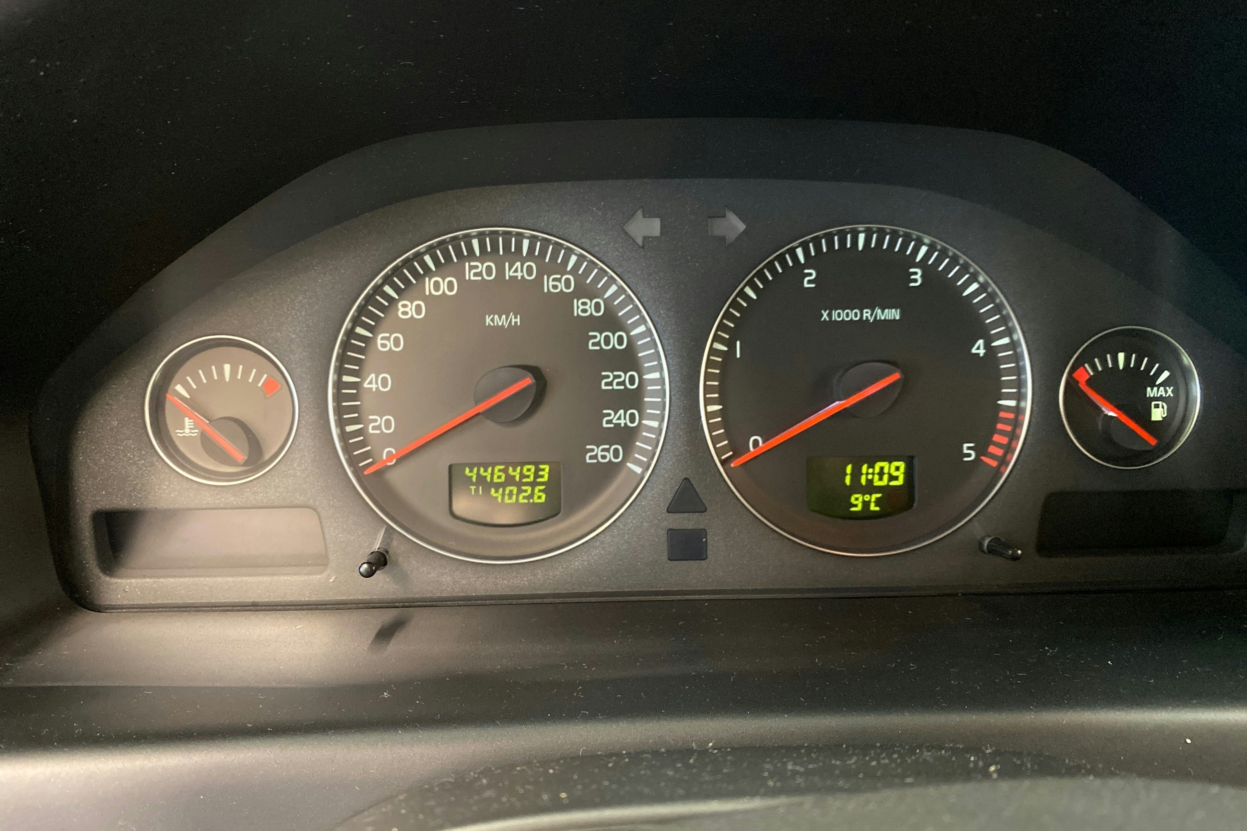 harmaa Volvo V70 2004 kuva 24.