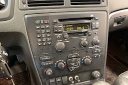 harmaa Volvo V70 2004 kuva 25.