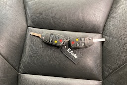 harmaa Volvo V70 2004 kuva 32.