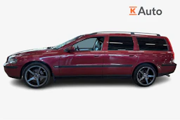 punainen Volvo V70 2003 kuva 5.