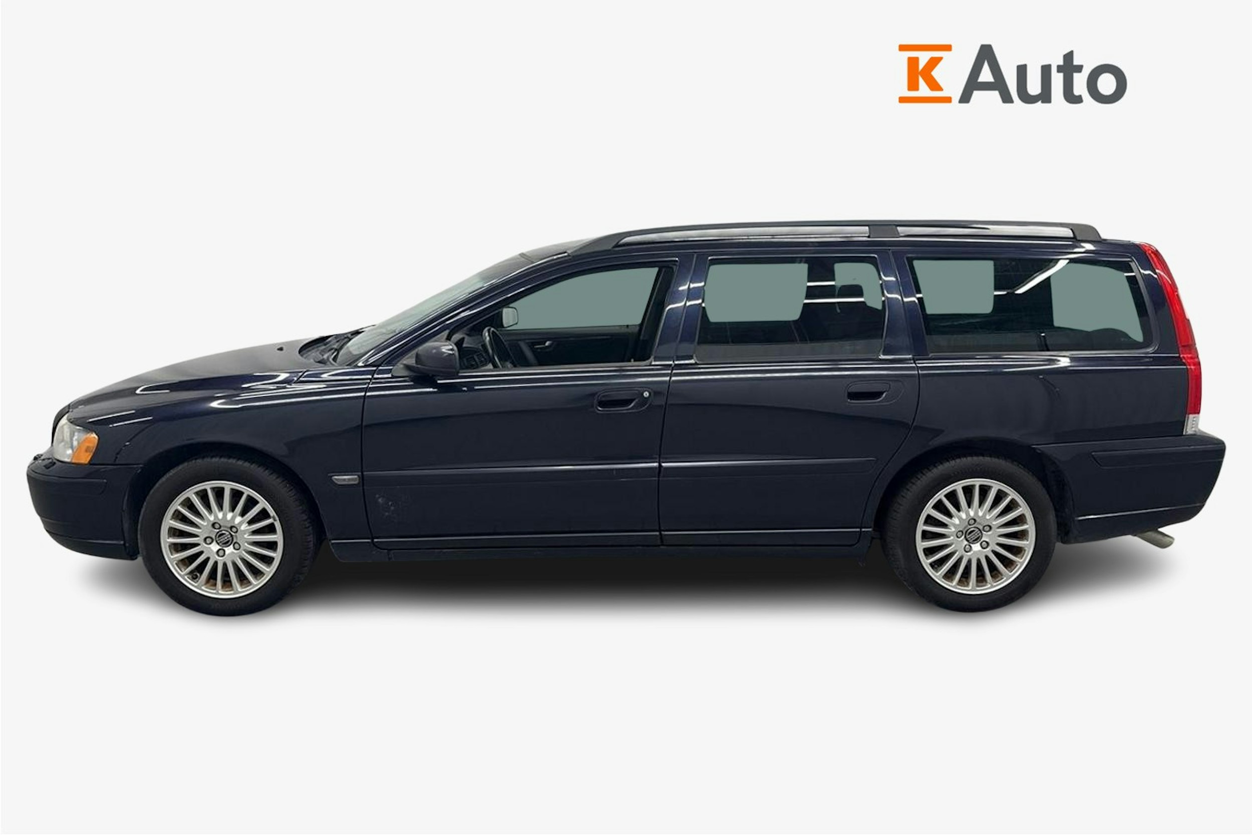 sininen Volvo V70 2005 kuva 5.