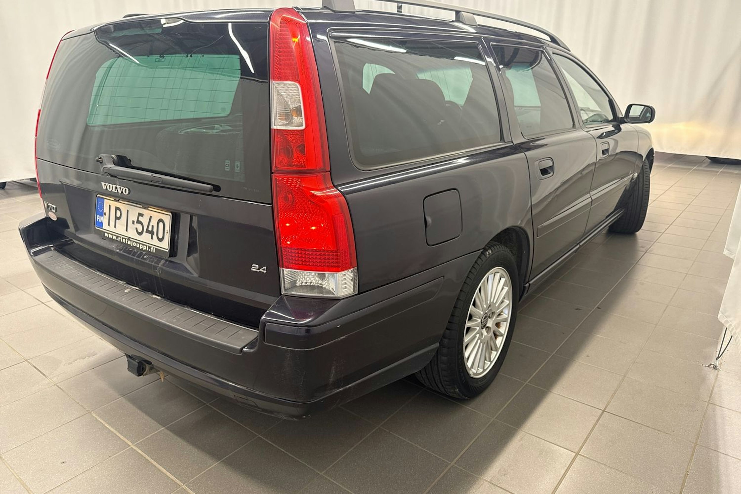 sininen Volvo V70 2005 kuva 25.