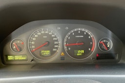 musta Volvo V70 2006 kuva 24.